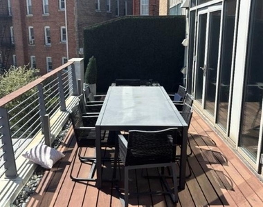2424 18th Street Nw - Photo Thumbnail 21