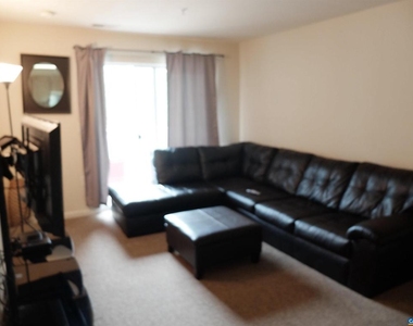 727 Denali Way - Photo Thumbnail 1
