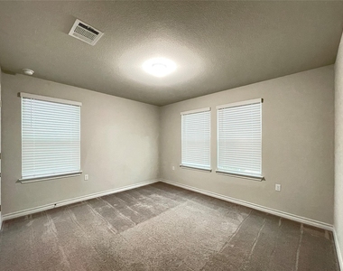 1603 Denesa Dr - Photo Thumbnail 23