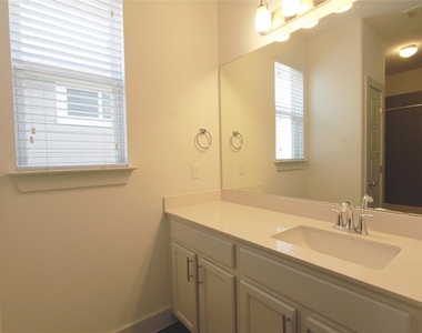 1507 Homespun Rd - Photo Thumbnail 30