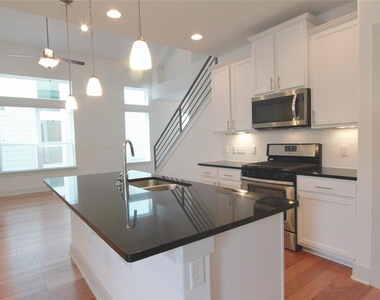 1507 Homespun Rd - Photo Thumbnail 9