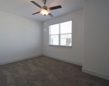 1507 Homespun Rd - Photo Thumbnail 25