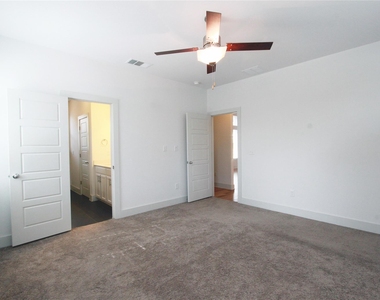 1507 Homespun Rd - Photo Thumbnail 15