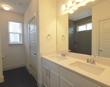 1507 Homespun Rd - Photo Thumbnail 17