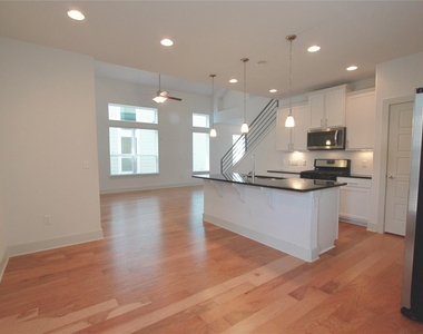1507 Homespun Rd - Photo Thumbnail 12