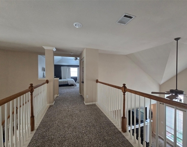 10620 Chestnut Ridge Rd - Photo Thumbnail 11