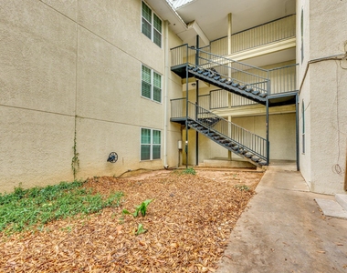 910 Duncan Ln - Photo Thumbnail 27