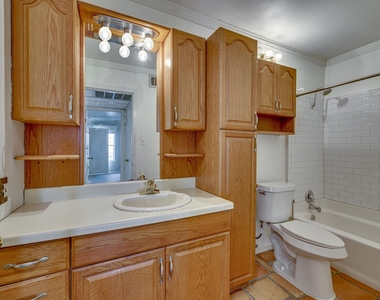 910 Duncan Ln - Photo Thumbnail 18