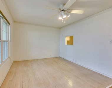 910 Duncan Ln - Photo Thumbnail 12