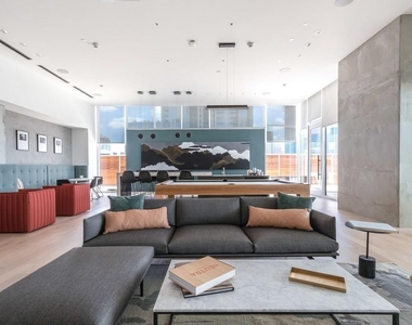 301 West Ave - Photo Thumbnail 11