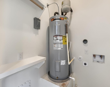 3204 Overcup Oak Dr - Photo Thumbnail 15