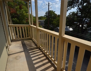 4401 Speedway - Photo Thumbnail 17