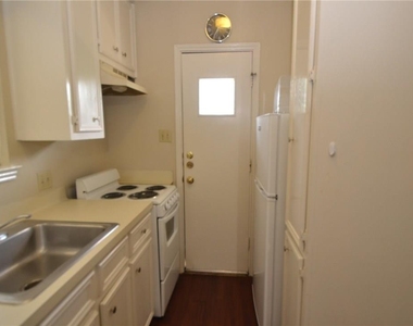 4401 Speedway - Photo Thumbnail 8