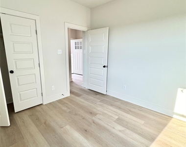 100 Zayd Ct - Photo Thumbnail 9