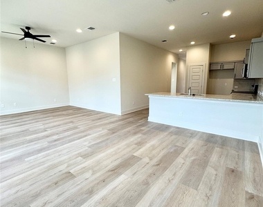 100 Zayd Ct - Photo Thumbnail 12