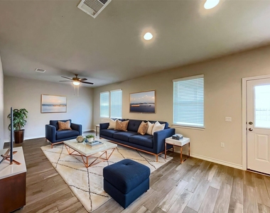 1602 Jacey Way - Photo Thumbnail 20