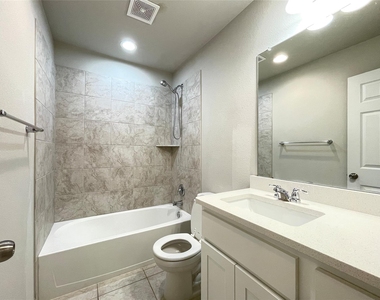 1602 Jacey Way - Photo Thumbnail 28