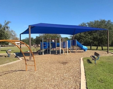 2409 Romeo Dr - Photo Thumbnail 20