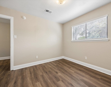 8329 Fathom Cir - Photo Thumbnail 20