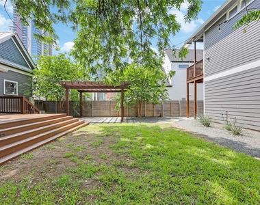 904 Willow St - Photo Thumbnail 26