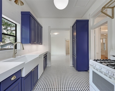 904 Willow St - Photo Thumbnail 17