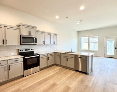 105 Zayd Ct - Photo Thumbnail 29