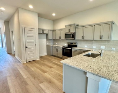 105 Zayd Ct - Photo Thumbnail 6