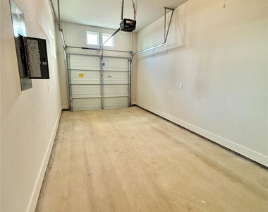 105 Zayd Ct - Photo Thumbnail 27