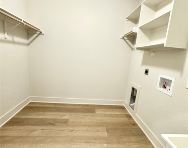 105 Zayd Ct - Photo Thumbnail 14
