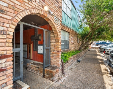 311 E 31st St - Photo Thumbnail 12