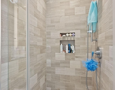 301 West Ave - Photo Thumbnail 19
