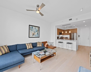 301 West Ave - Photo Thumbnail 6