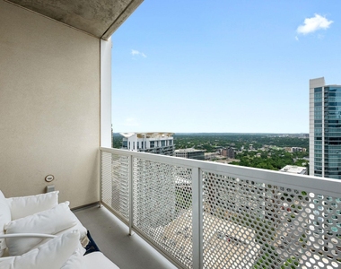 301 West Ave - Photo Thumbnail 22