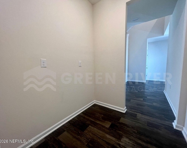 6181 Bucking Bronco Drive - Photo Thumbnail 4