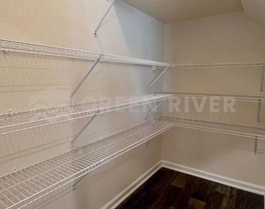 6181 Bucking Bronco Drive - Photo Thumbnail 36