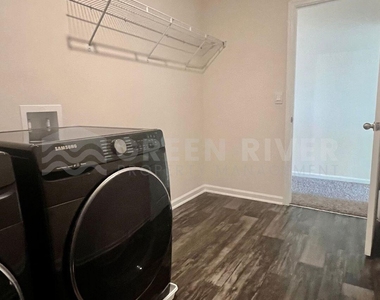 6181 Bucking Bronco Drive - Photo Thumbnail 27