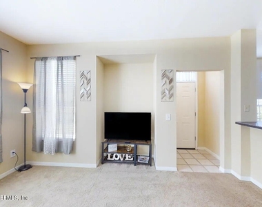 13703 Richmond Park Drive N - Photo Thumbnail 14