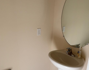 855 Centennial Street - Photo Thumbnail 7