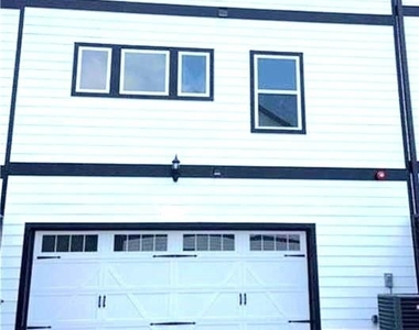 912 Sweetwater Grove - Photo Thumbnail 22