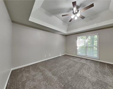 755 Abbington Lane - Photo Thumbnail 7