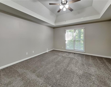 755 Abbington Lane - Photo Thumbnail 6