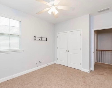 5999 Brookside Oak Circle - Photo Thumbnail 15