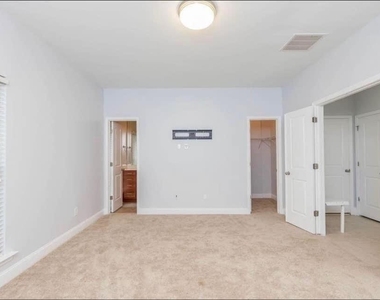 5999 Brookside Oak Circle - Photo Thumbnail 6