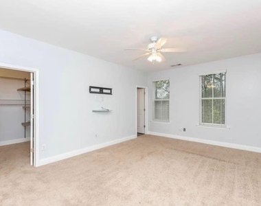 5999 Brookside Oak Circle - Photo Thumbnail 22