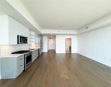 788 W Marietta St #1107 - Photo Thumbnail 6