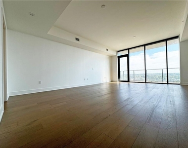 788 W Marietta St #1107 - Photo Thumbnail 4