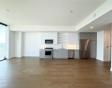 788 W Marietta St #1107 - Photo Thumbnail 1