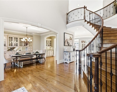 6335 Howell Cobb Court - Photo Thumbnail 3