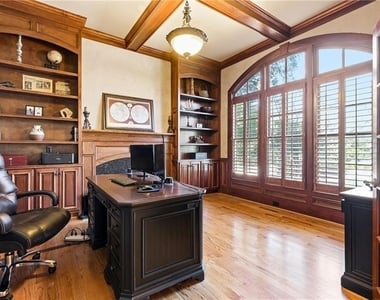 6335 Howell Cobb Court - Photo Thumbnail 6
