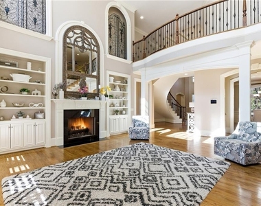 6335 Howell Cobb Court - Photo Thumbnail 11